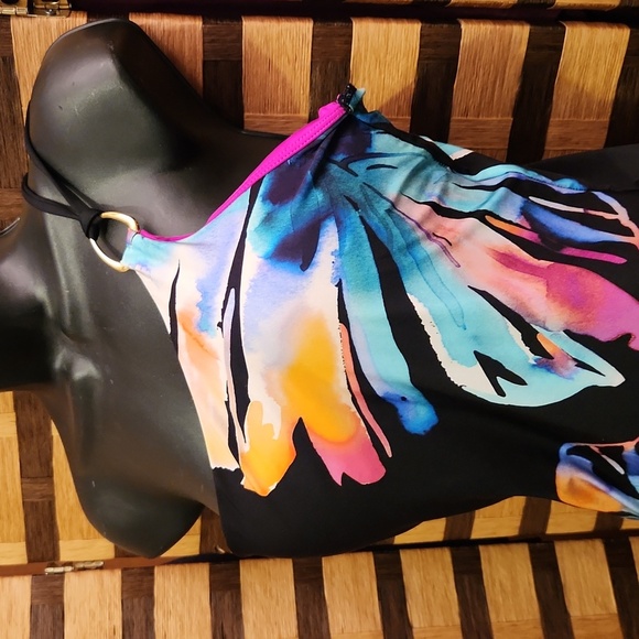 La Blanca one shoulder swimsuit - Picture 4 of 9